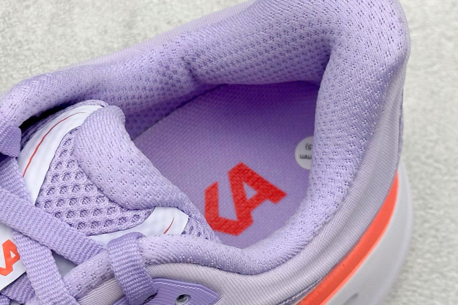 Кроссовки HOKA ONE ONE Bondi 9 фото 8