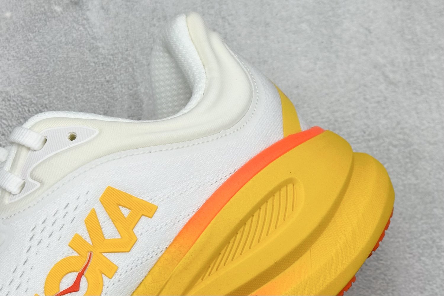 Кроссовки HOKA ONE ONE Bondi 9 фото 9