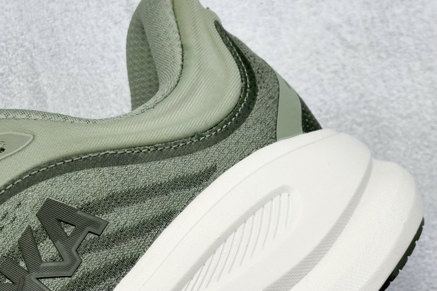 Кроссовки HOKA ONE ONE Bondi 9 фото 9