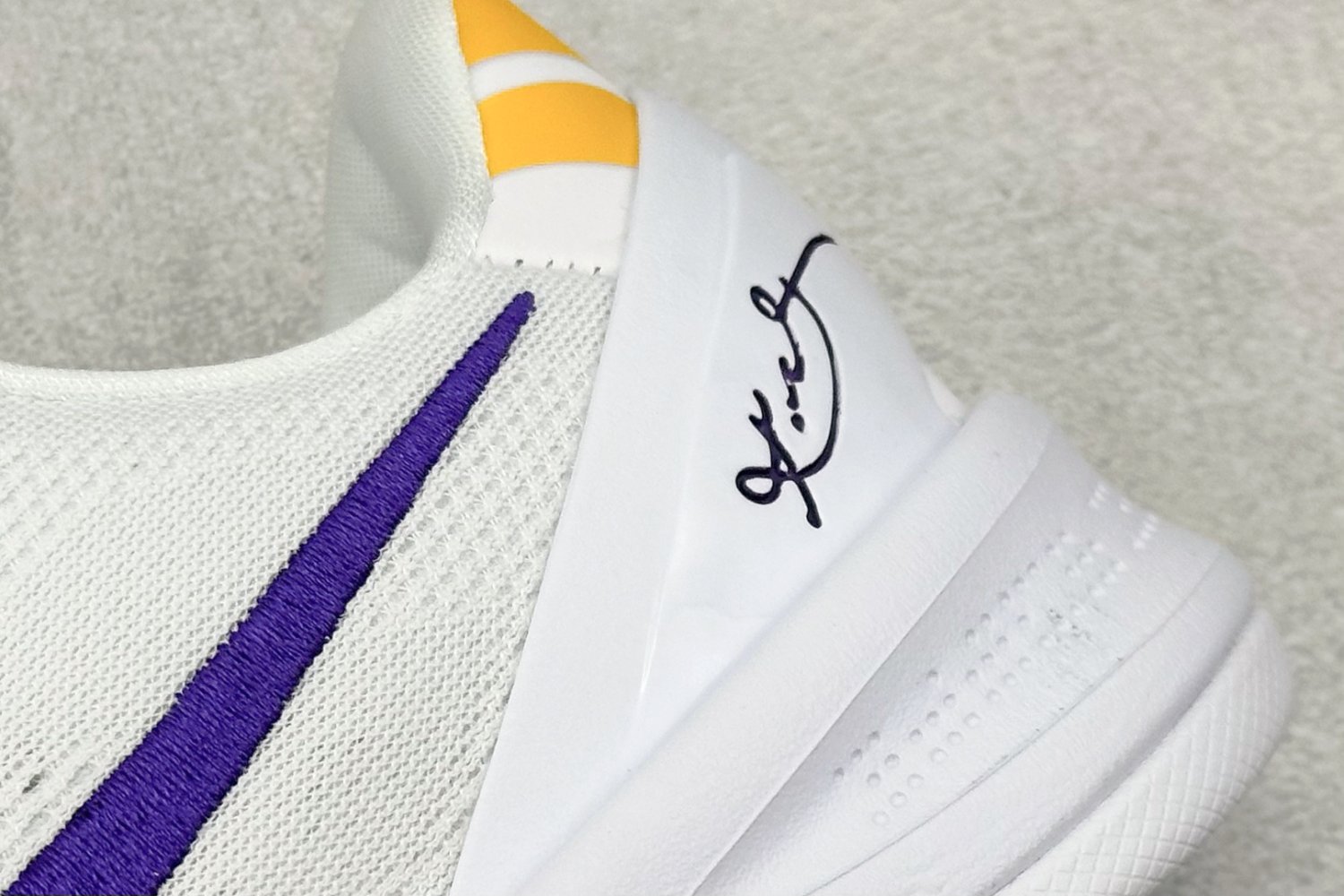 Кросівки Kobe VIII Protro фото 9