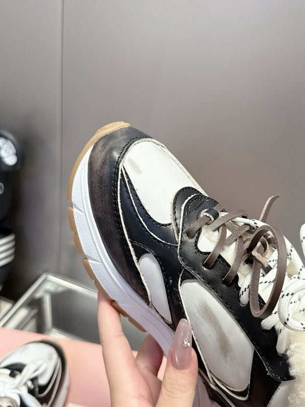 Кросівки шкіряні на хутрі фото 2