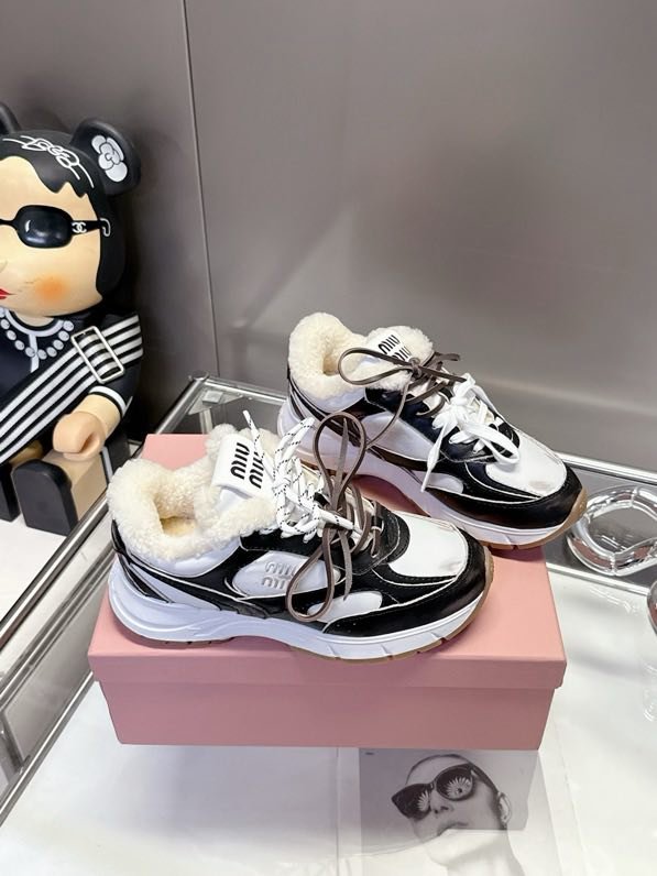 Кросівки шкіряні на хутрі фото 8