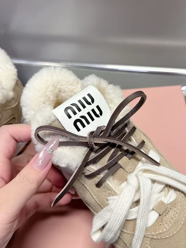 Кросівки шкіряні на хутрі фото 8