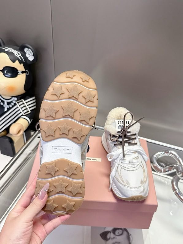 Кросівки шкіряні на хутрі фото 9