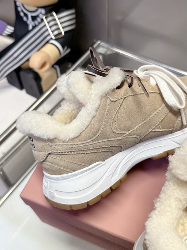 Кросівки шкіряні на хутрі фото 9