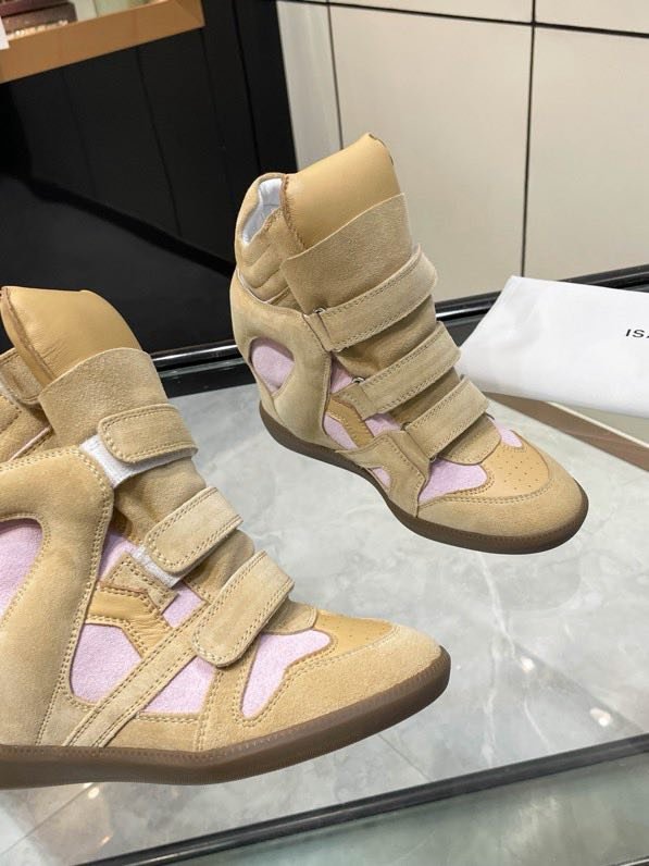 Кроссовки кожаные на танкетке фото 3