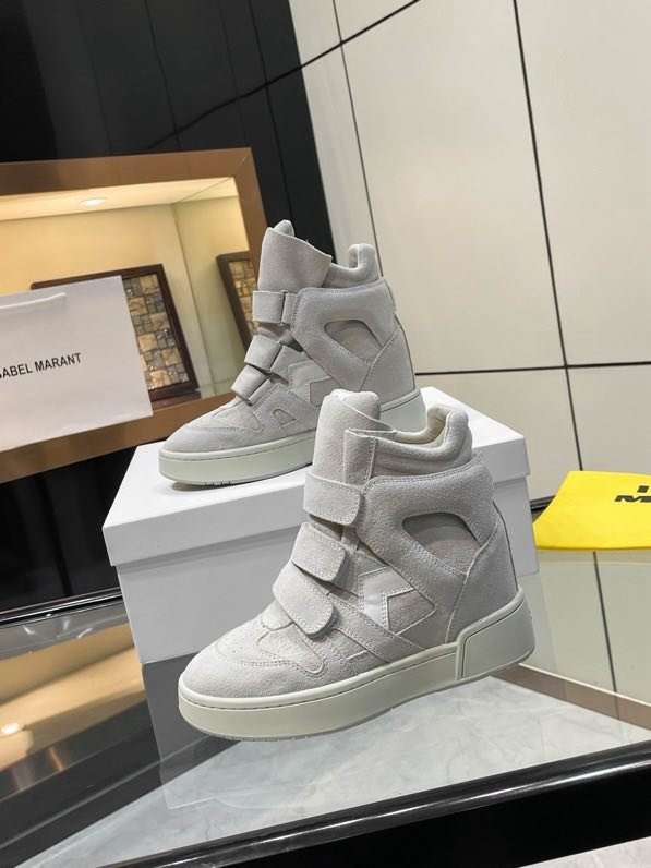 Кроссовки кожаные на танкетке фото 3