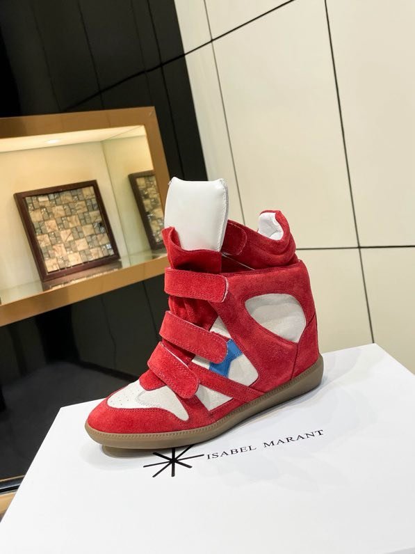 Кроссовки кожаные на танкетке фото 4