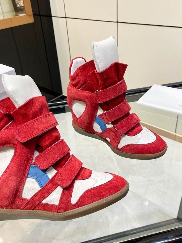 Кроссовки кожаные на танкетке фото 7