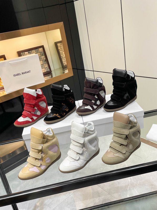 Кроссовки кожаные на танкетке фото 8