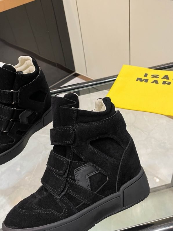 Кроссовки кожаные на танкетке фото 8