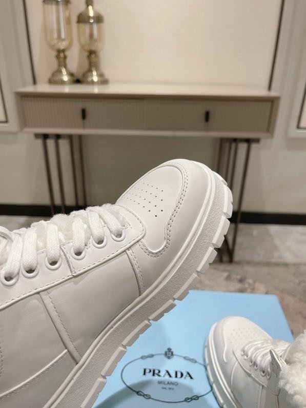 Кроссовки кожаные женские на меху фото 3