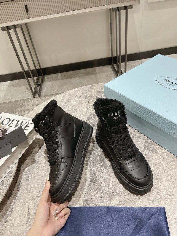 Кросівки шкіряні жіночі на хутрі фото 4