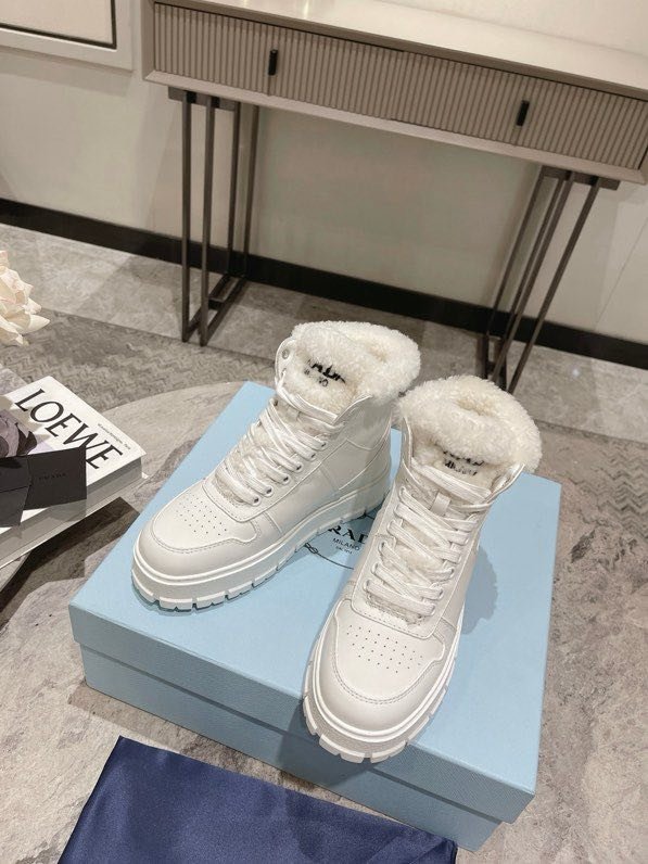 Кроссовки кожаные женские на меху фото 4