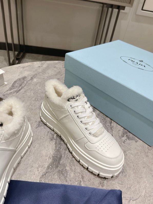 Кроссовки кожаные женские на меху фото 7