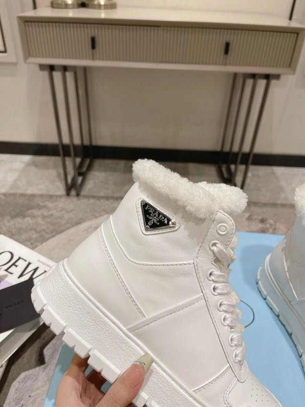 Кроссовки кожаные женские на меху фото 7