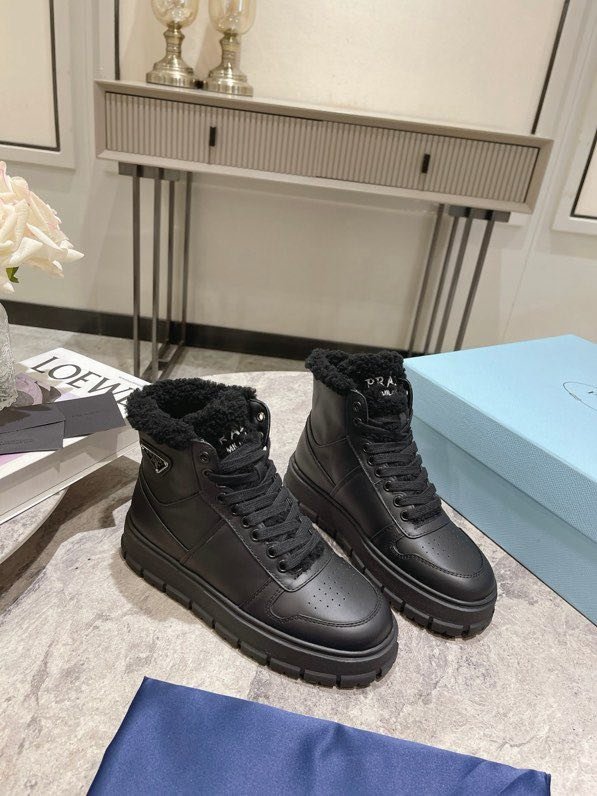 Кросівки шкіряні жіночі на хутрі фото 8