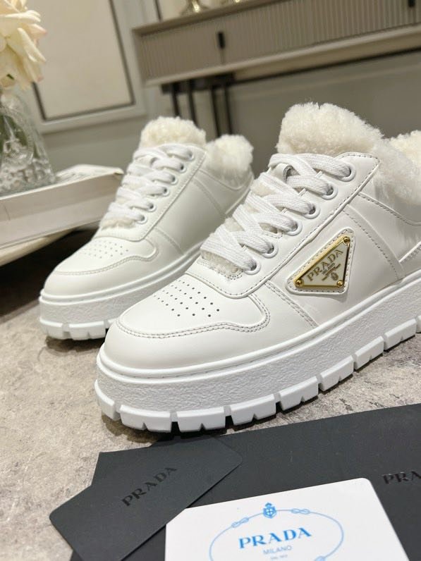 Кросівки шкіряні жіночі на хутрі фото 9