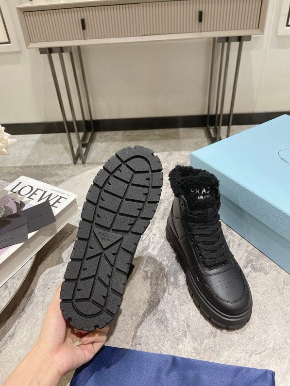 Кросівки шкіряні жіночі на хутрі фото 9