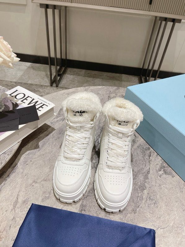 Кроссовки кожаные женские на меху фото 9