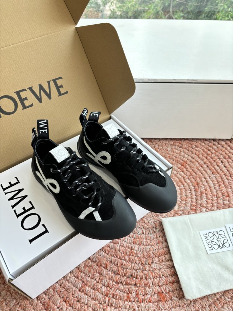 Кроссовки LOEWE Grip женские