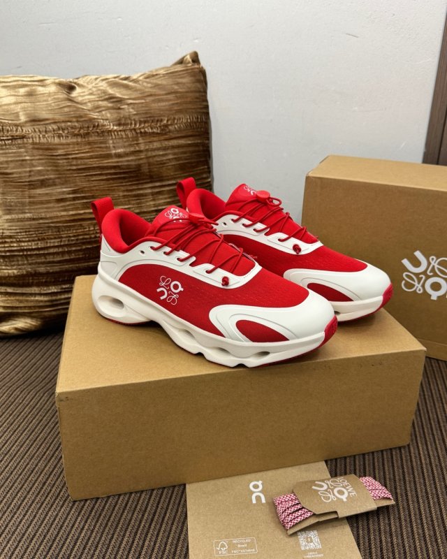 Кроссовки LOEWE x ON Cloudsolo