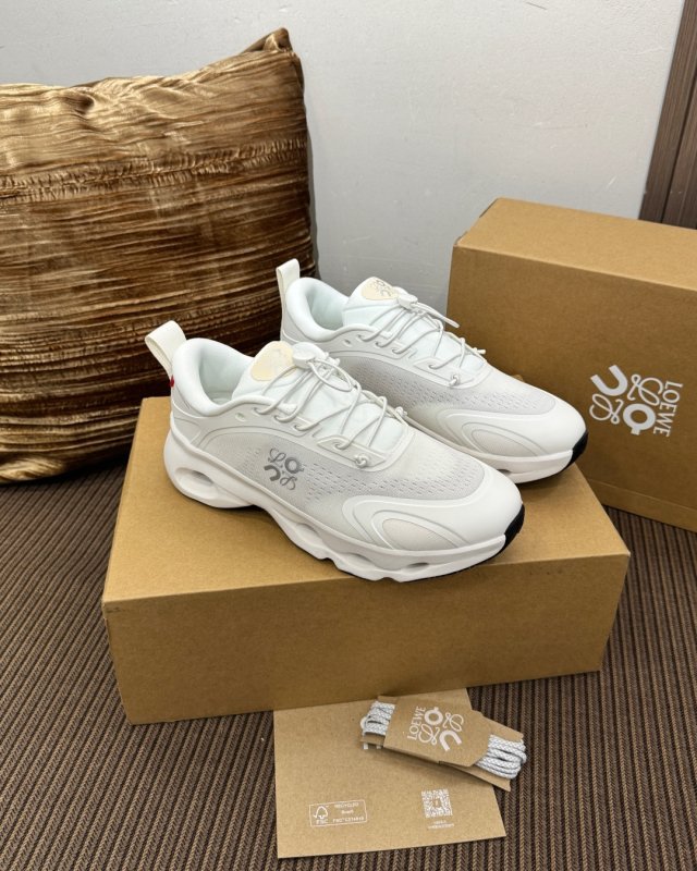 Кроссовки LOEWE x ON Cloudsolo