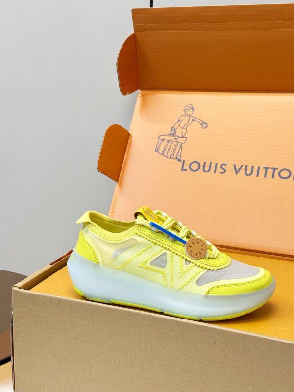 Кроссовки Louis Vuitton Run Away