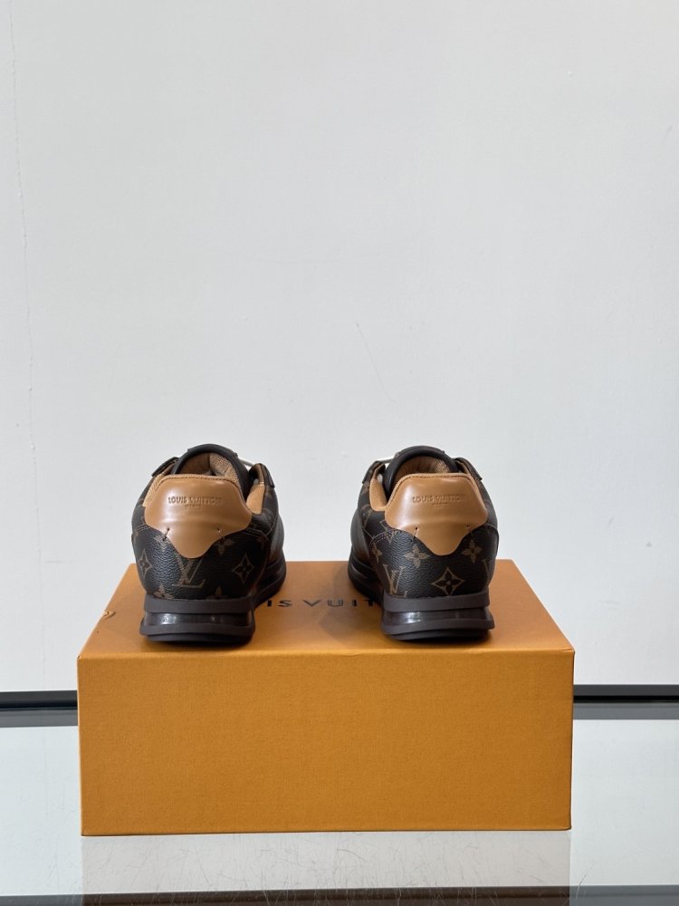 Кроссовки LV BUTTERSOFT мужские фото 8