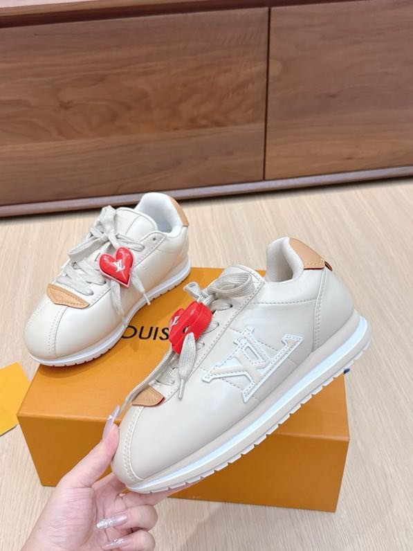 Кроссовки LV BUTTERSOFT