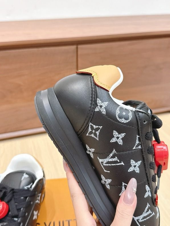 Кроссовки LV BUTTERSOFT фото 2