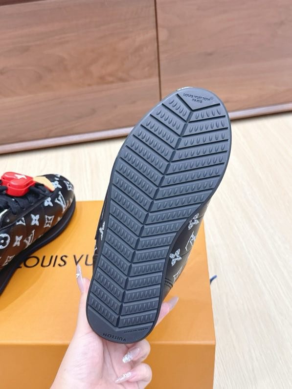 Кроссовки LV BUTTERSOFT фото 6