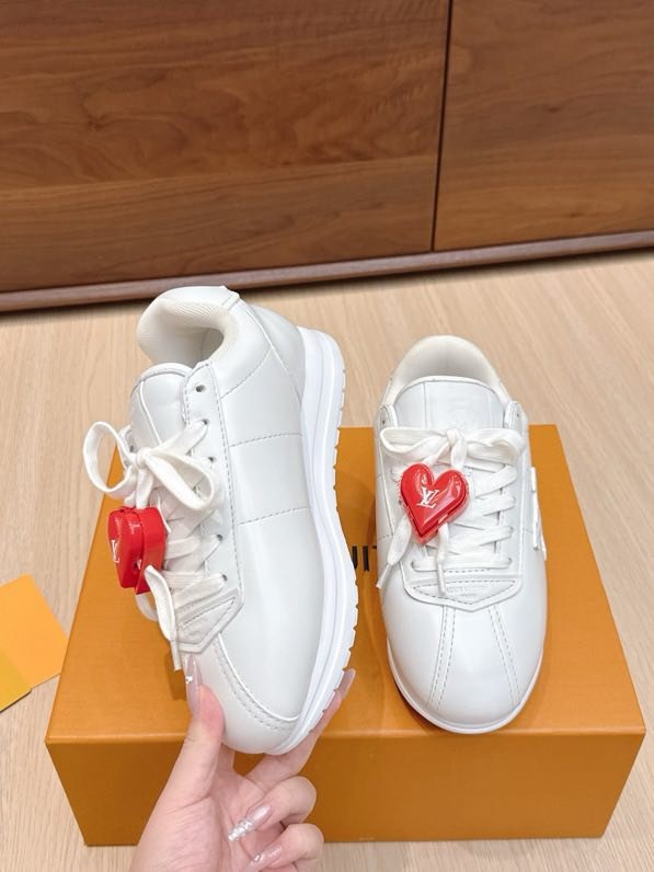 Кроссовки LV BUTTERSOFT фото 6