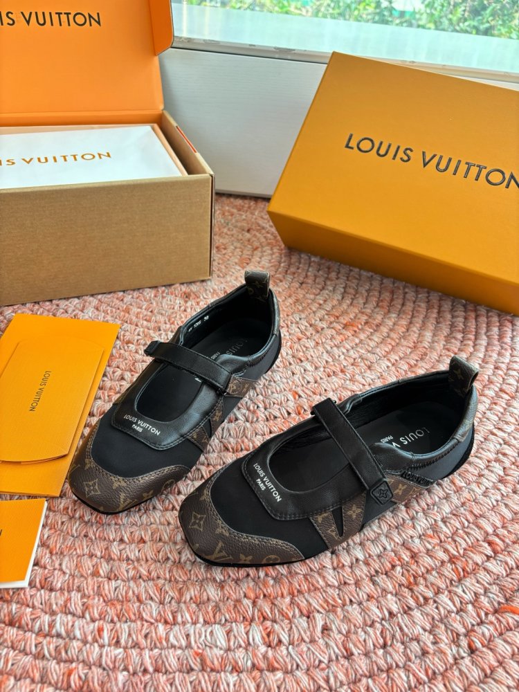 Кроссовки LV Footprint Soccer