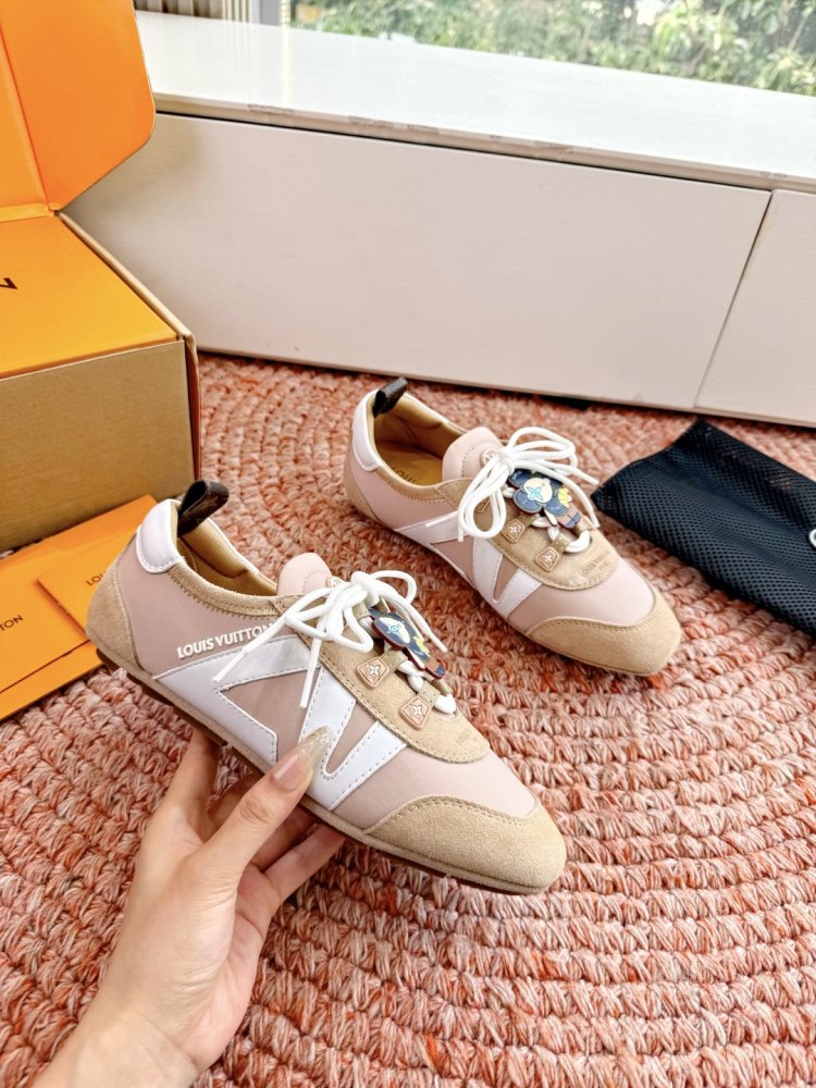 Кроссовки LV Footprint Soccer