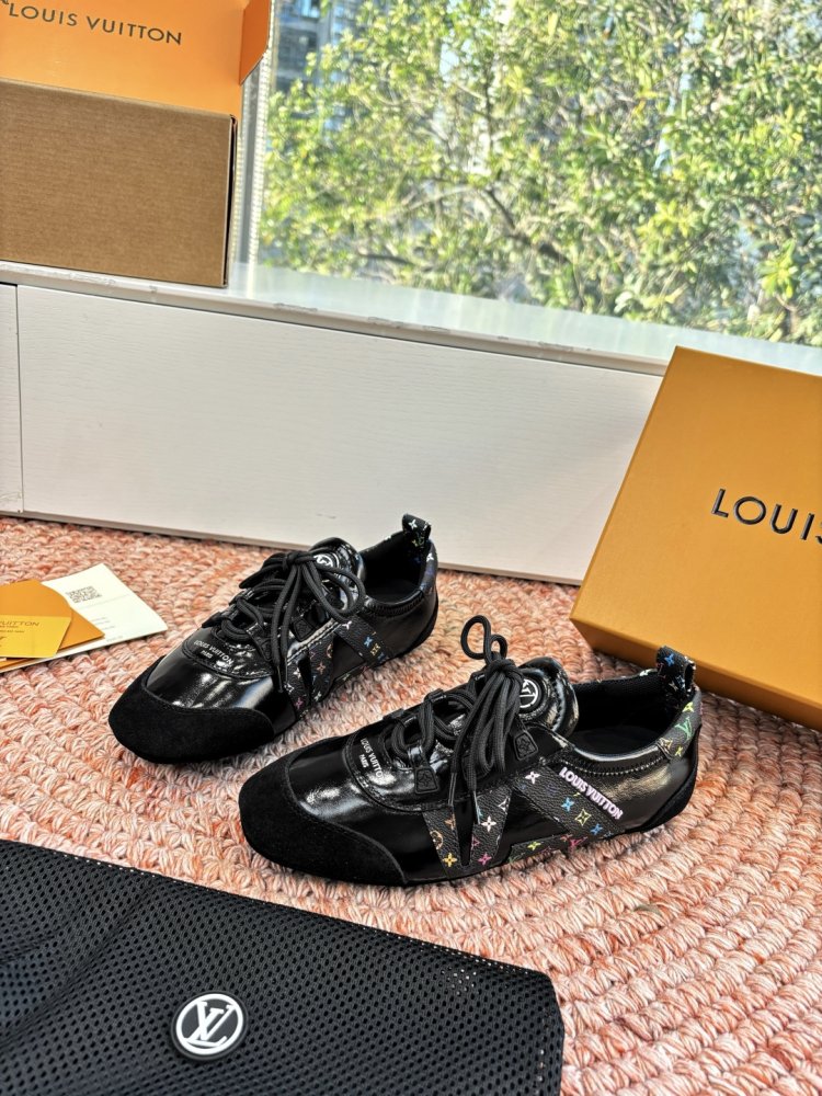 Кроссовки LV Footprint Soccer