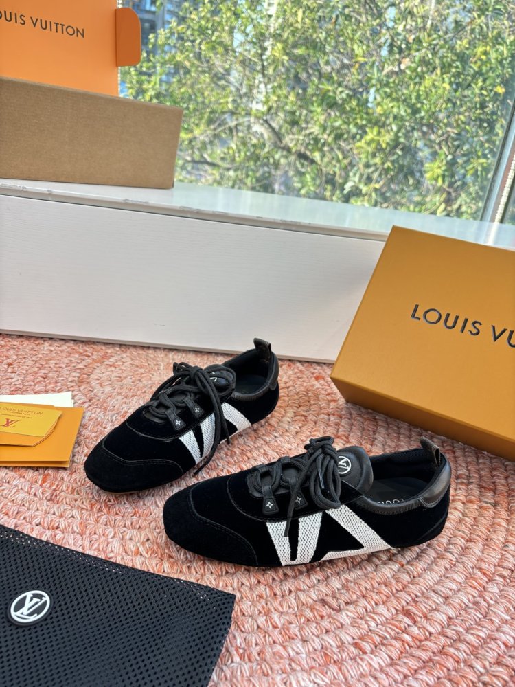 Кроссовки LV Footprint Soccer
