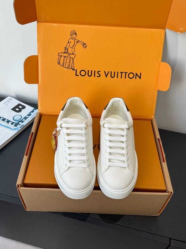 Кроссовки LV TIME OUT