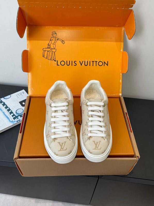 Кроссовки LV TIME OUT