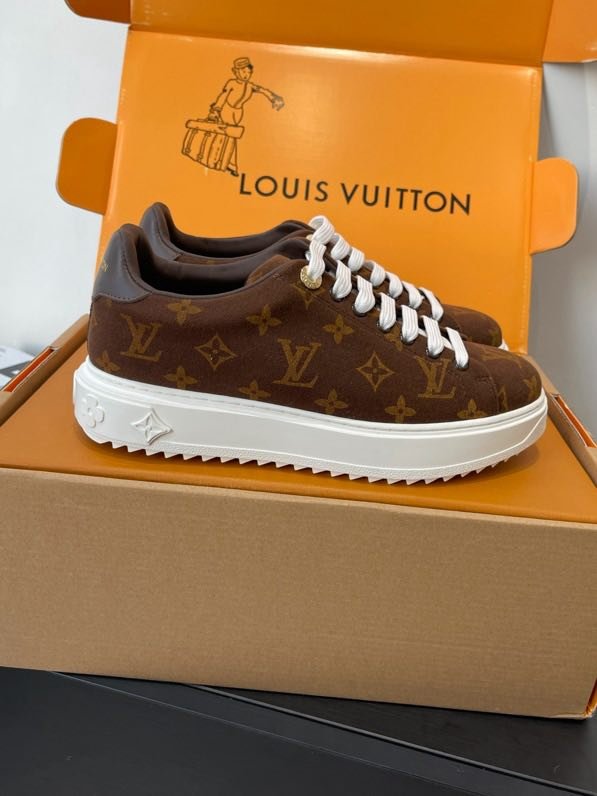 Кроссовки LV TIME OUT фото 2