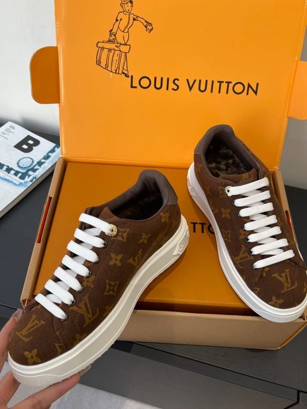 Кроссовки LV TIME OUT фото 3