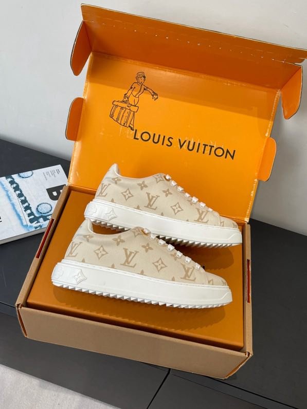 Кроссовки LV TIME OUT фото 3