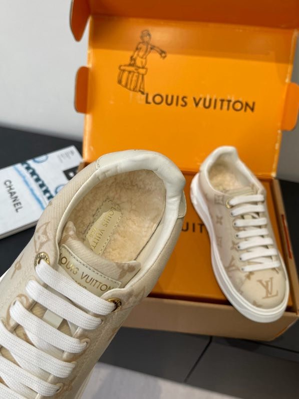 Кроссовки LV TIME OUT фото 4