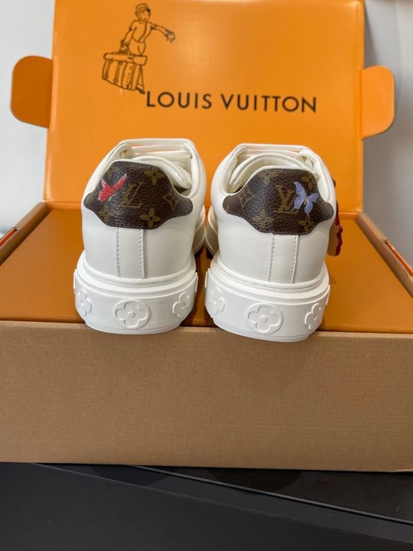 Кроссовки LV TIME OUT фото 6