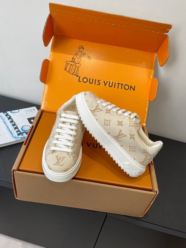 Кроссовки LV TIME OUT фото 7