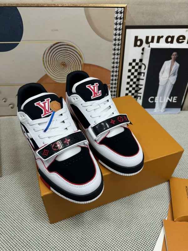 Кроссовки LV Trainer