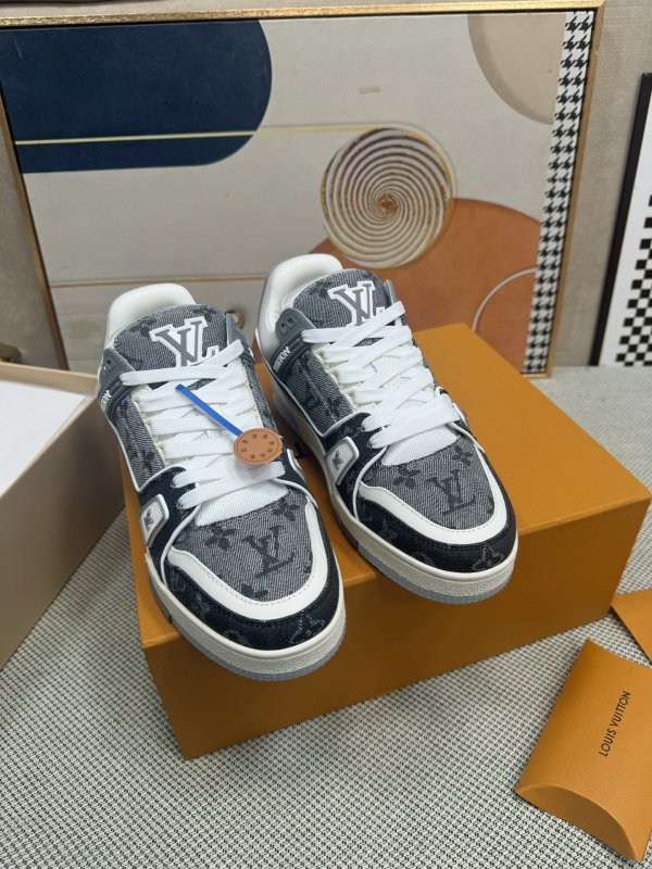 Кросівки LV Trainer