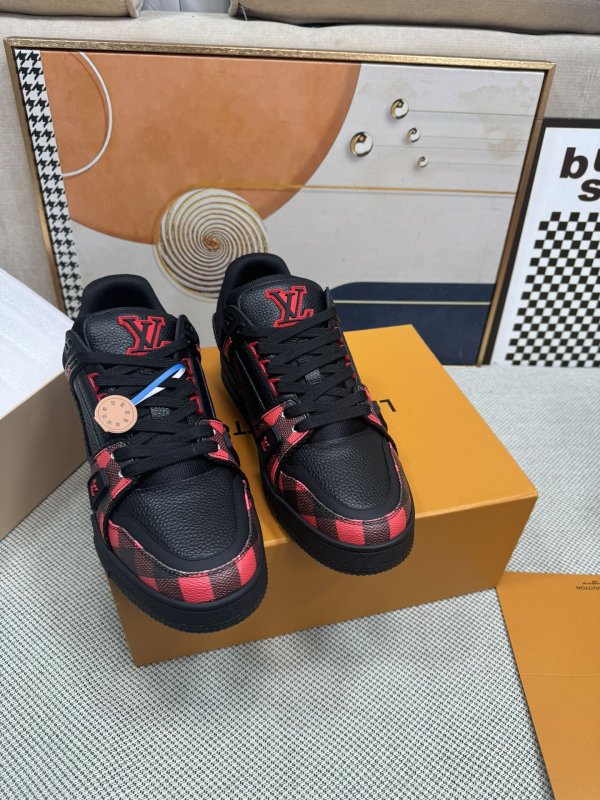 Кросівки LV Trainer