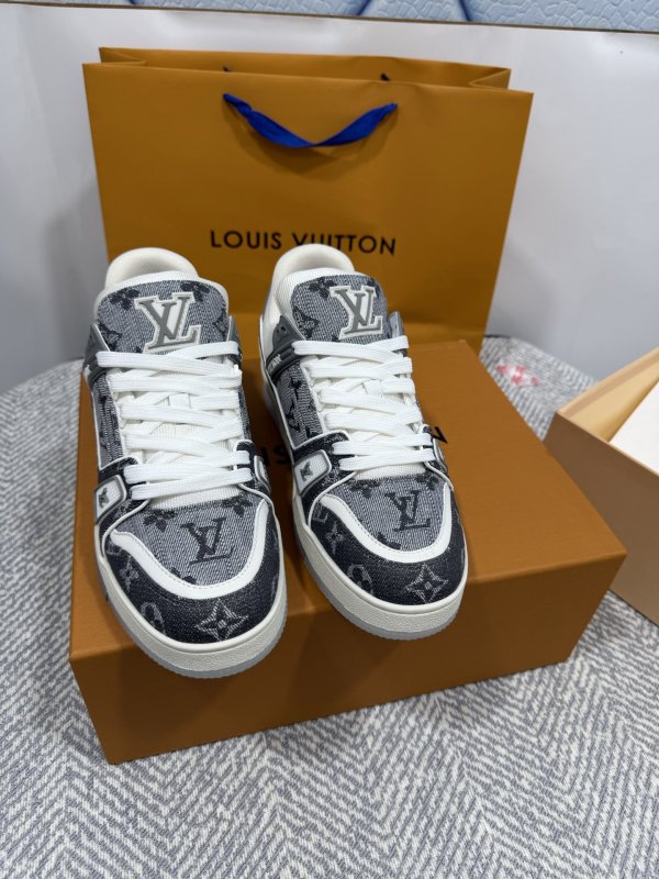 Кросівки LV Trainer