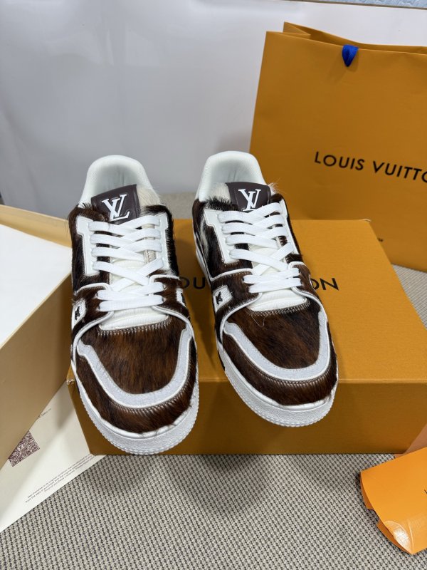 Кросівки LV Trainer